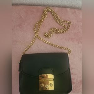 Small crossbody bag